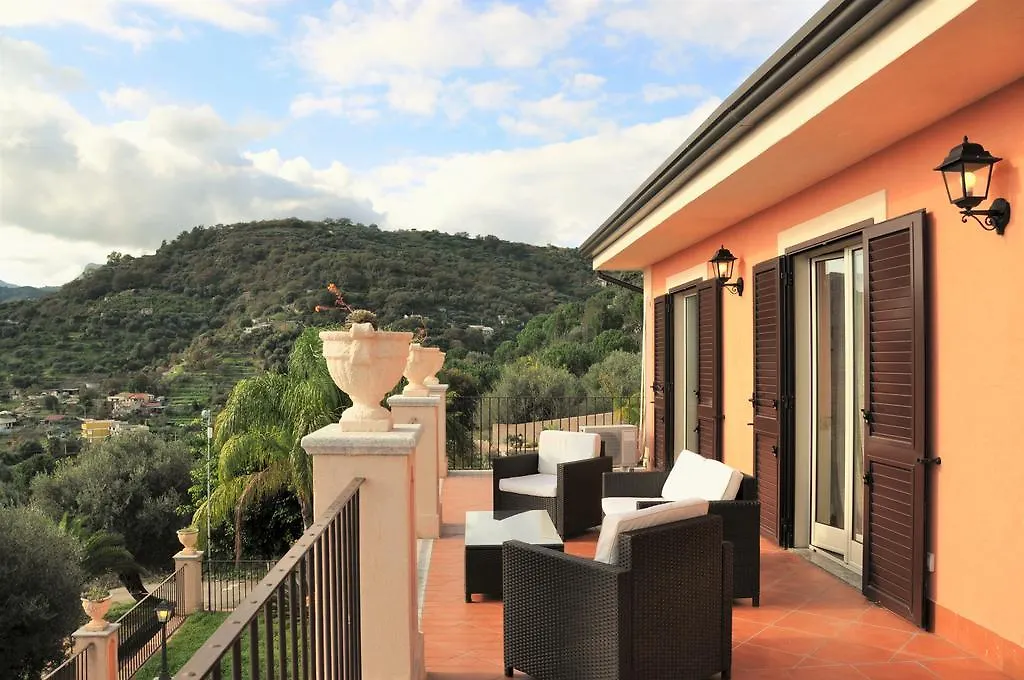 Villa Gramati Savoca Italy